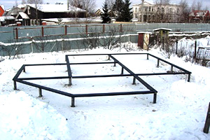 Фундамент зимой, фундамент зимой плюсы и минусы, строительство фундамента зимой, можно ли строить фундамент зимой
